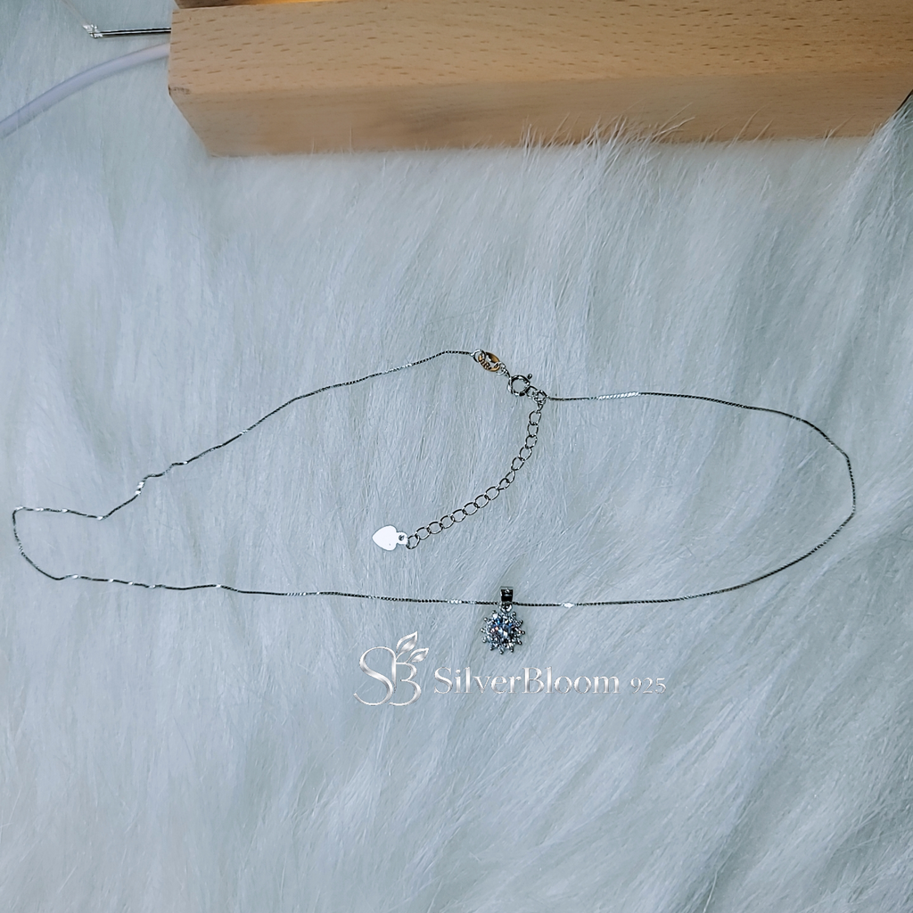 SilverBloom 925 8mm Round Cubic Zirconia Pendant Necklace – Rhodium Plated Sterling Silver Box Chain