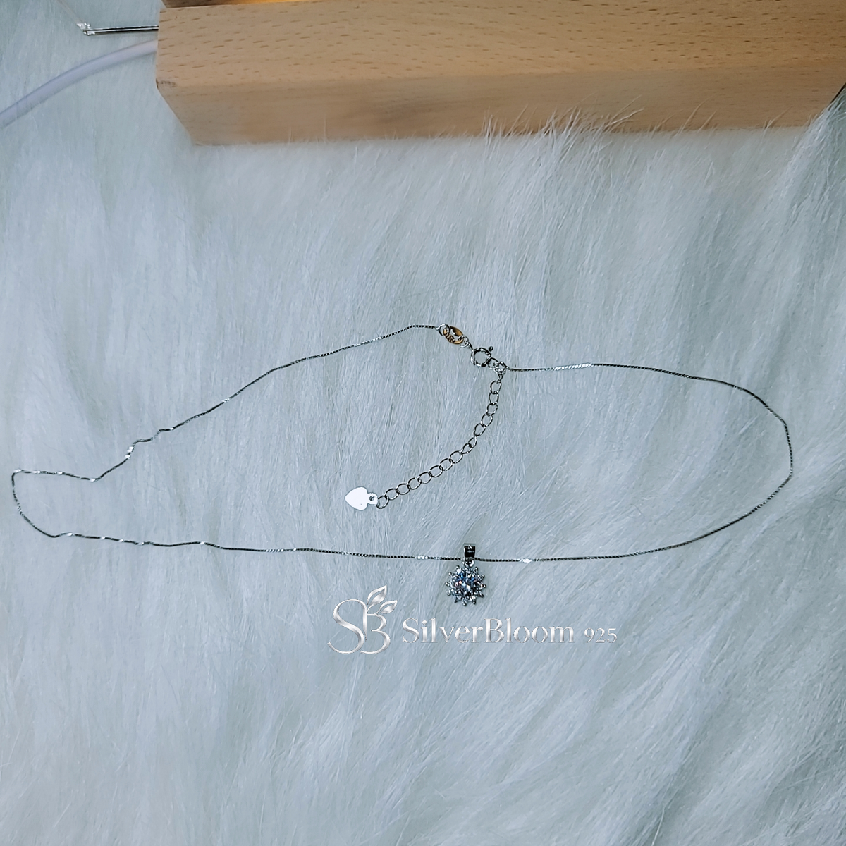 SilverBloom 925 8mm Round Cubic Zirconia Pendant Necklace – Rhodium Plated Sterling Silver Box Chain