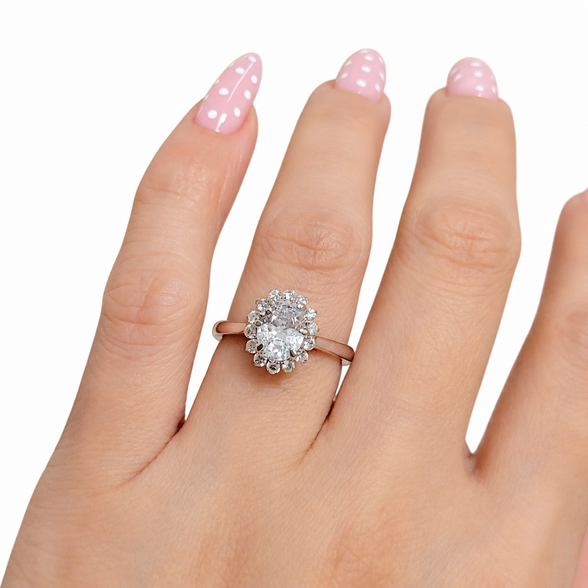 SilverBloom 925 Oval-Cut Cubic Zirconia Geometric Floral Halo Ring – Size 6