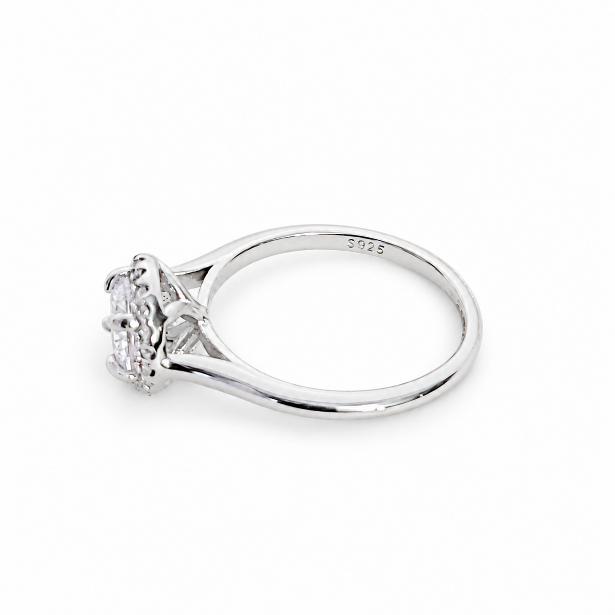 SilverBloom 925 Round Cubic Zirconia Floral Halo Ring – Size 8