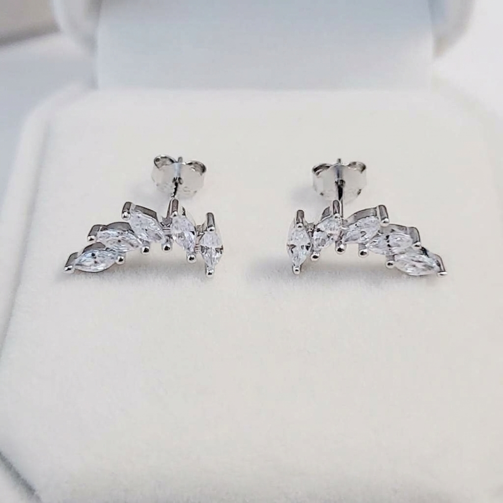 SilverBloom 925 Marquise-Cut Cubic Zirconia Wing Necklace & Earrings Set