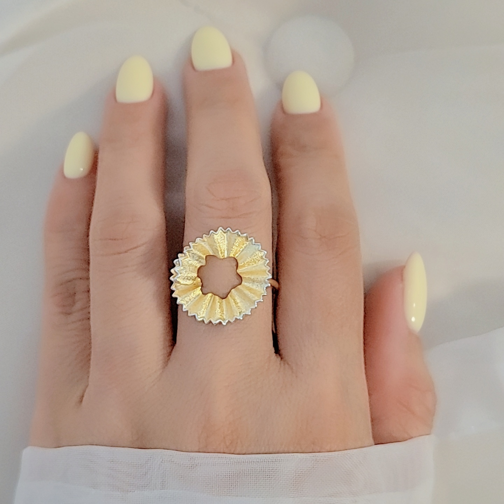 SilverBloom 925 18K Gold Plated 925 Sterling Silver Sculptural Shavings Ring