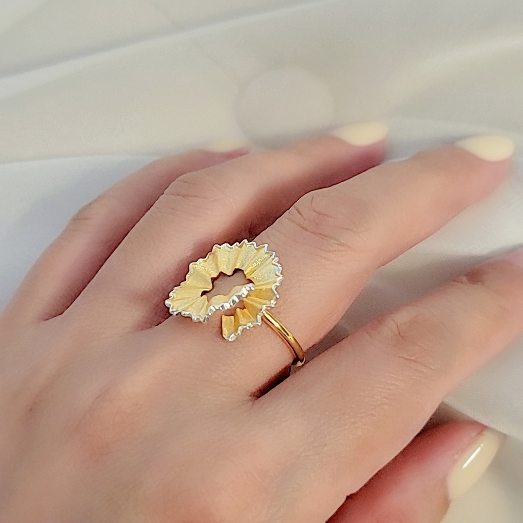 SilverBloom 925 18K Gold Plated 925 Sterling Silver Sculptural Shavings Ring