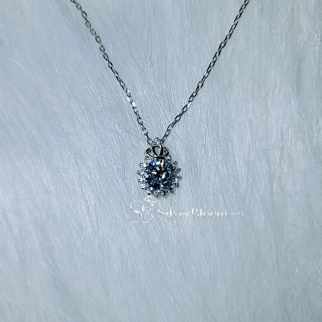 SilverBloom 925 Round Brilliant-Cut 5A Cubic Zirconia Flower Pendant Necklace