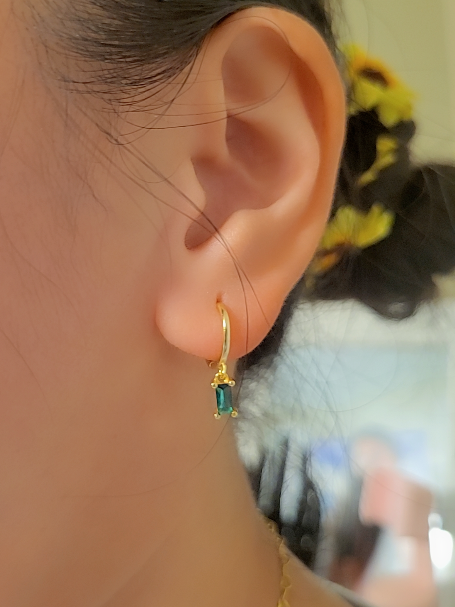 SilverBloom 925 Sterling Silver Green CZ Drop Huggie Earrings – Silver or 18K Gold Plated