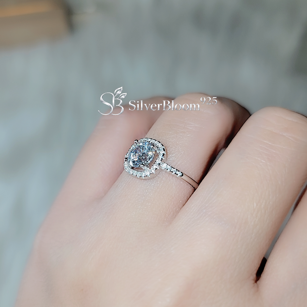 SilverBloom 925 Round-Cut 5A Cubic Zirconia Cushion Halo Ring – Size 8