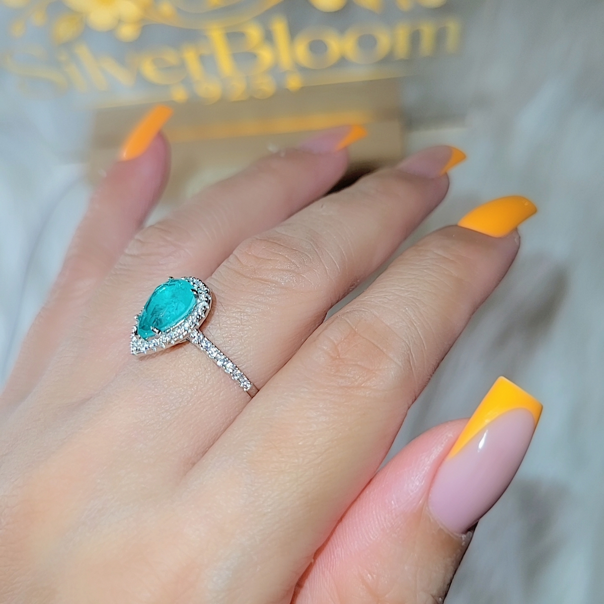 SilverBloom 925 Turquoise-Green Cubic Zirconia Waterdrop Ring – Size 8